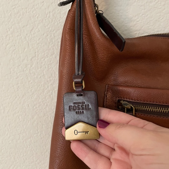 Lightly Used Fossil Vickery Leather Hobo Bag - Picture 3 of 7